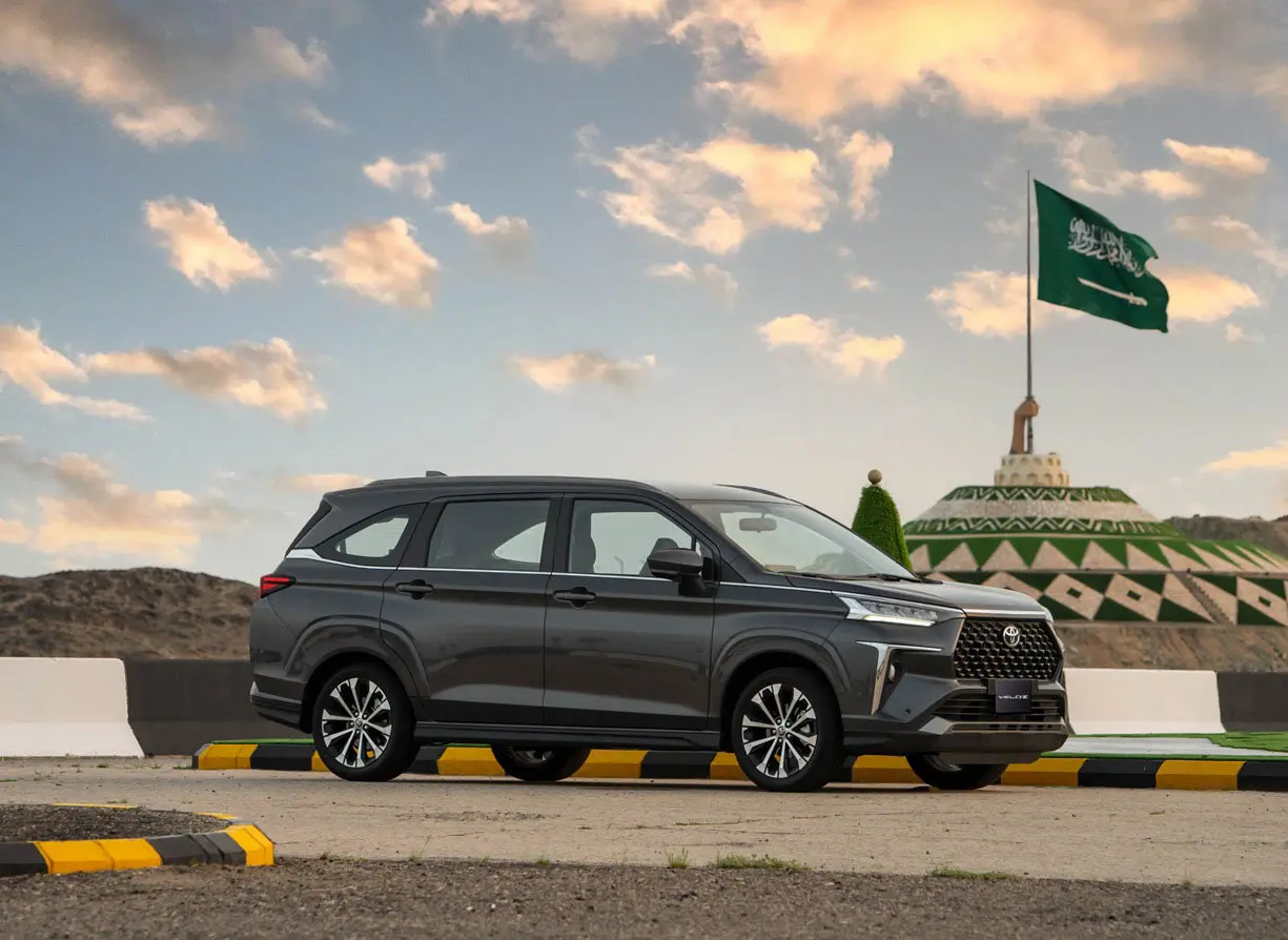 تويوتا فيلوز 2026 في السعودية – العملية والاقتصاد في سيارة عائلية 7 ركاب